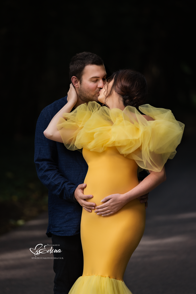 Maternity photo sessions in 2020