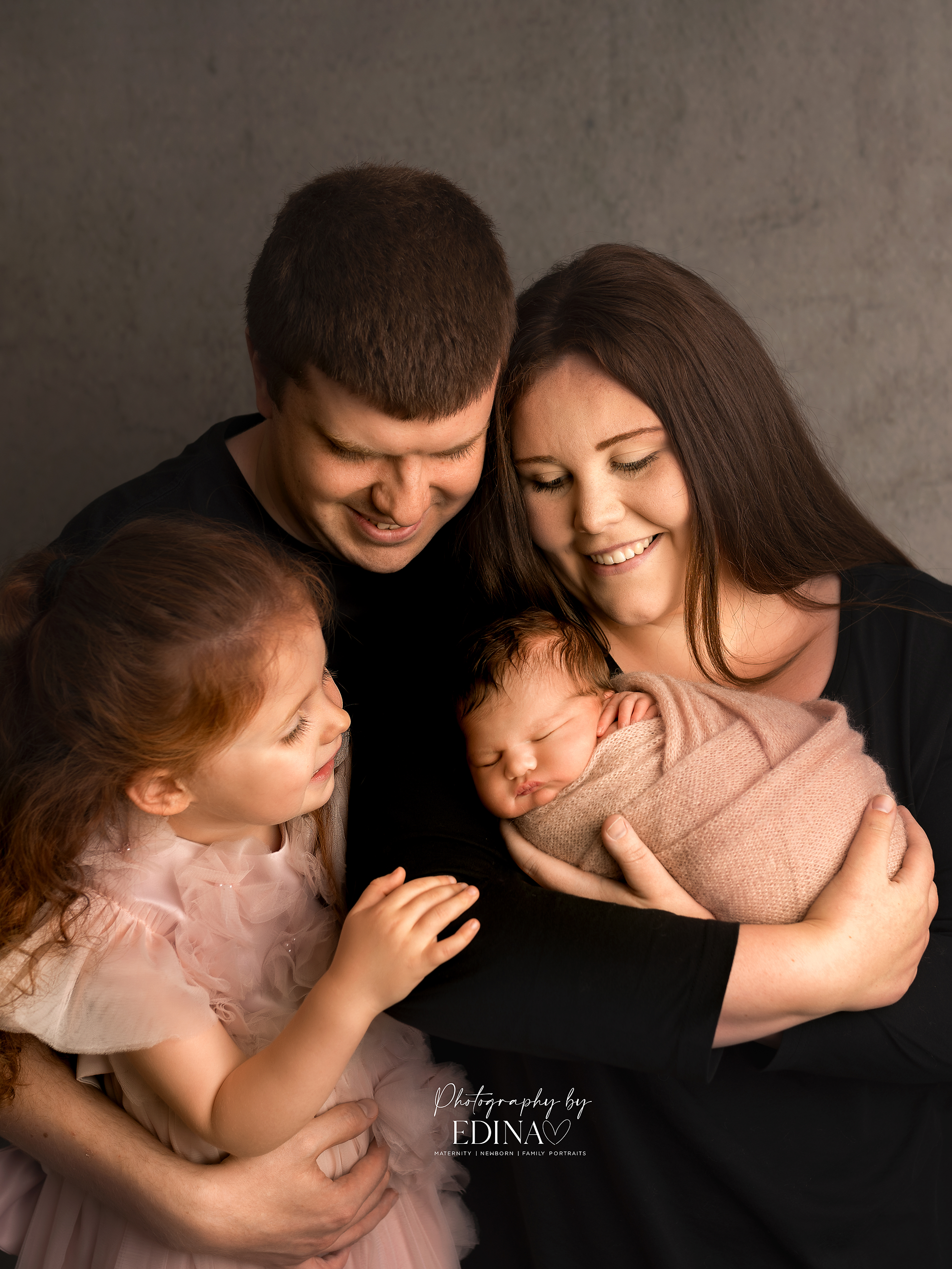 family portrait with newborn baby in York